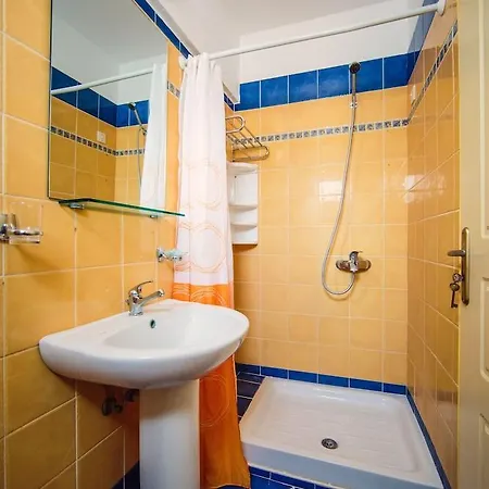 Iliana Apartmanhotel Pánormosz