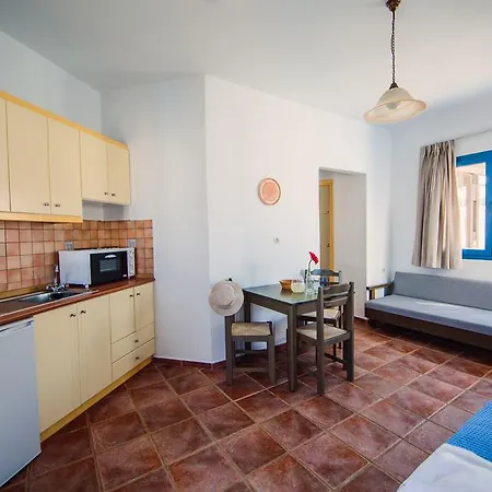 Iliana Apartmanhotel