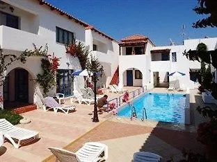 Iliana Apartmanhotel Pánormosz